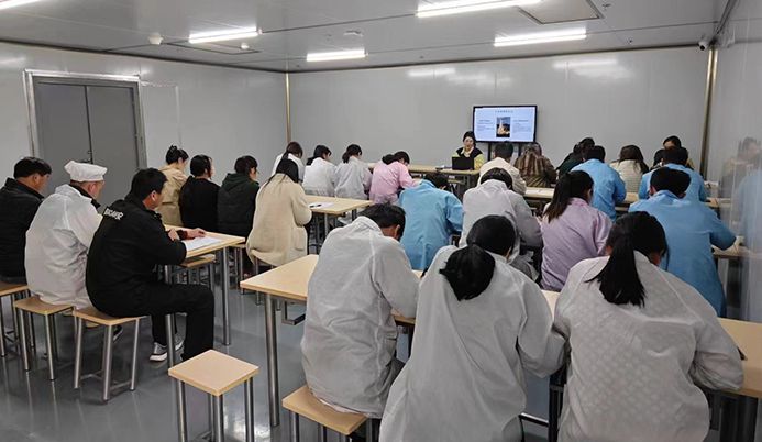 RuiXIN microelectronics successfully held a fire drill to enhance its safety and emergency response capabilities.